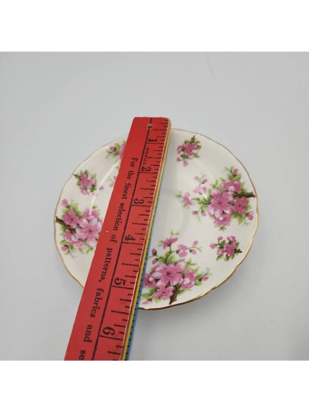 VINTAGE NEW CHELSEA STAFFS TEA CUP & SAUCER DELICATE SMALL PINK FLOWERS ENGLAND